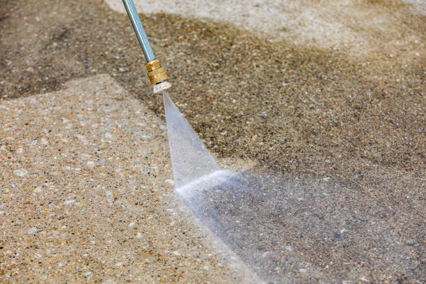 Best Rust Removal  in Hunters Creek, FL